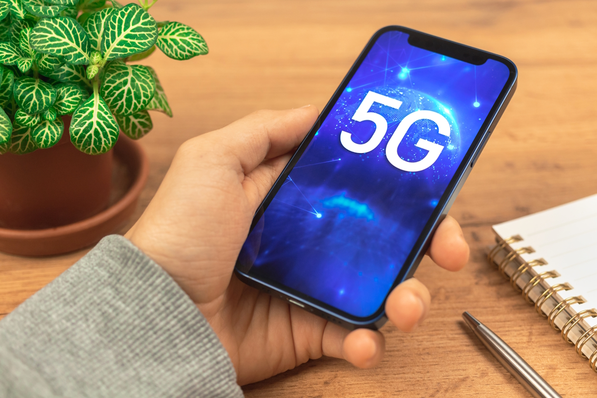 5G iPhone app performance