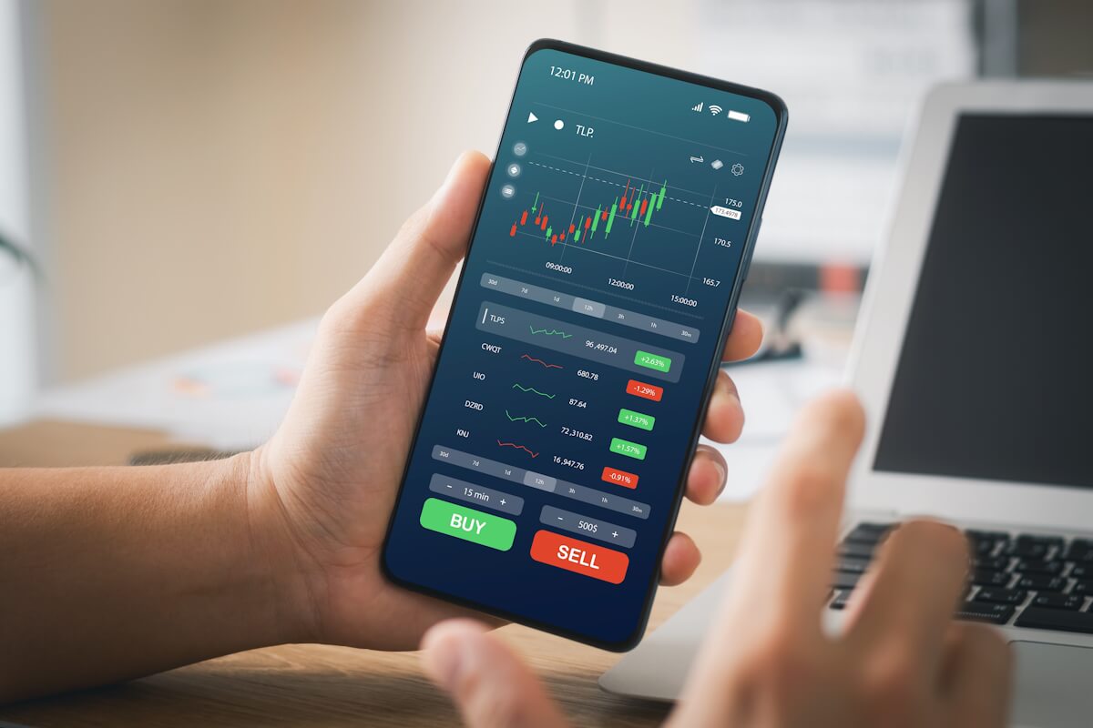 cryptocurrency trading iPhone app