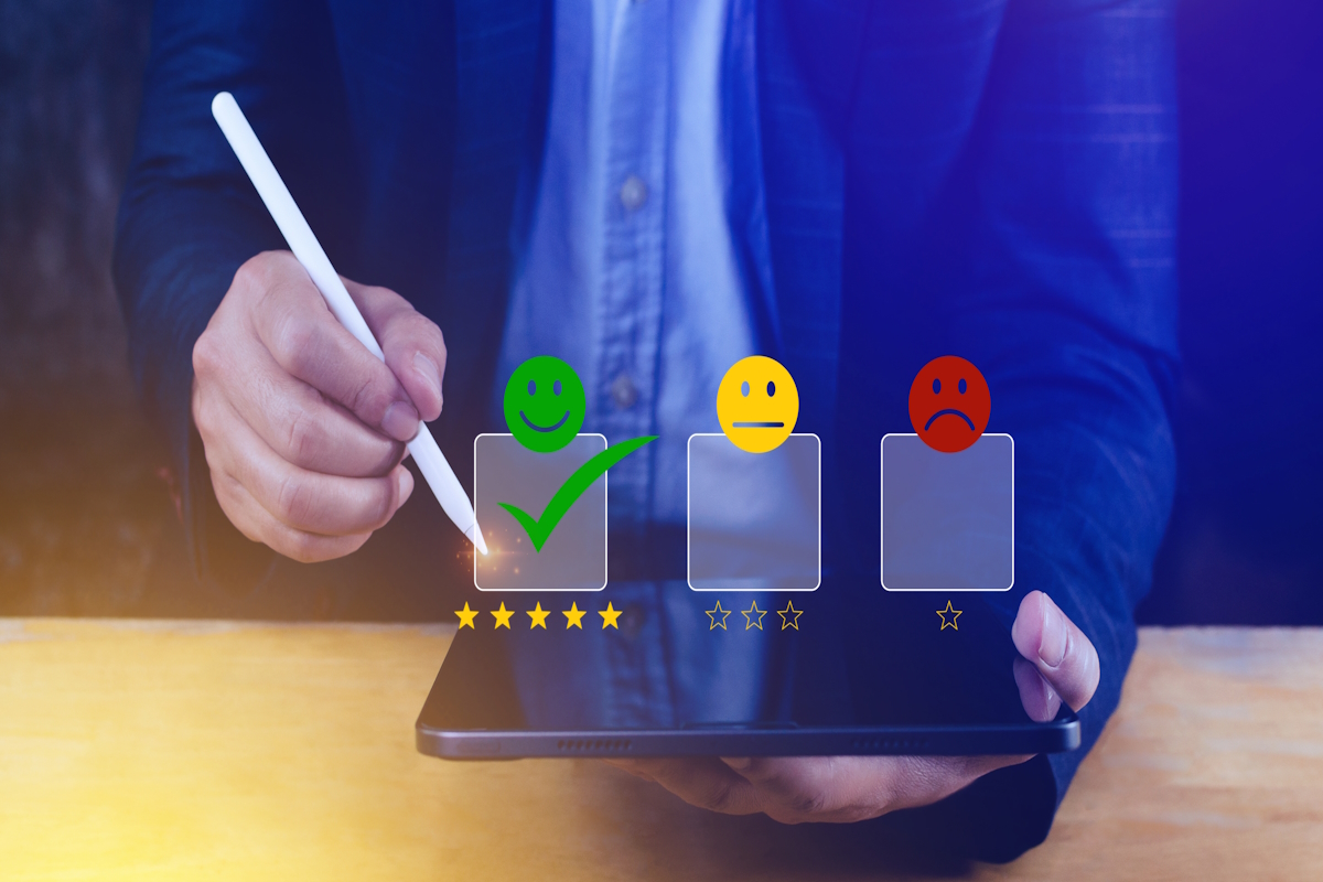 customer review solution iPad apps
